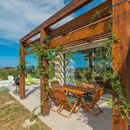 Rosa Dei Venti Tatil Evi Pula